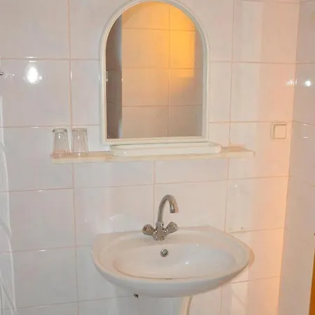 Kahraman Hotel Side